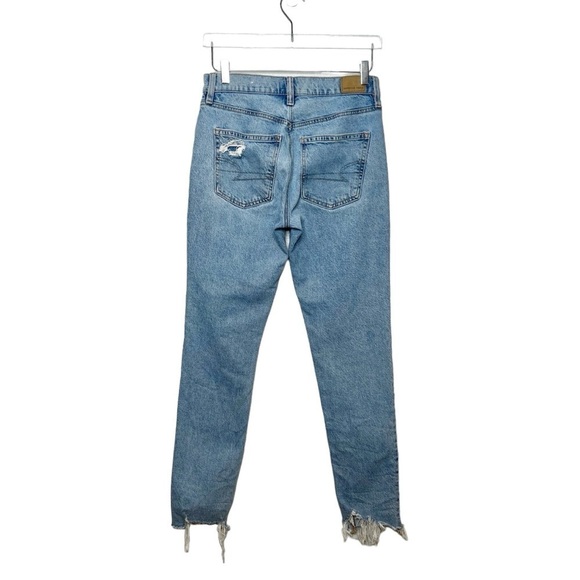 American Eagle 90s Skinny Light Wash Women’s Distressed Cutoff Jean Sz 6 Long - Picture 8 of 11
